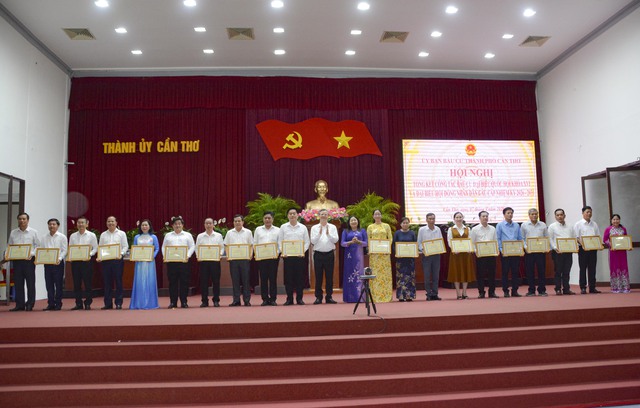 Cần Thơ tổng kết công tác bầu cử ĐBQH khóa XVI và đại biểu HĐND các cấp nhiệm kỳ 2026-2031- Ảnh 4. Cần Thơ tổng kết công tác bầu cử ĐBQH khóa XVI và đại biểu HĐND các cấp nhiệm kỳ 2026-2031- Ảnh 4.