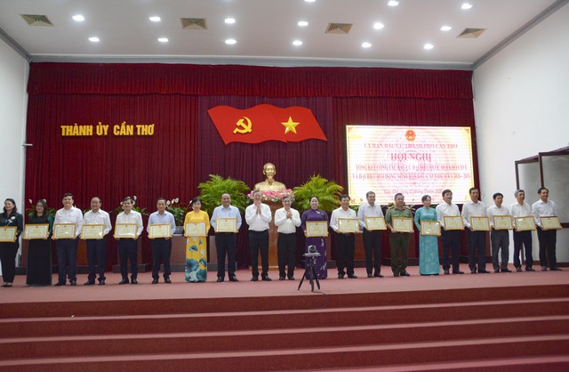 Cần Thơ tổng kết công tác bầu cử ĐBQH khóa XVI và đại biểu HĐND các cấp nhiệm kỳ 2026-2031- Ảnh 6. Cần Thơ tổng kết công tác bầu cử ĐBQH khóa XVI và đại biểu HĐND các cấp nhiệm kỳ 2026-2031- Ảnh 6.