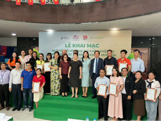 Trường Đại học Công nghiệp TP.Hồ Chí Minh: Dự án "Netgins, Gừng sưởi ấm sinh kế xanh" đạt giải Quán quân- Ảnh 1.