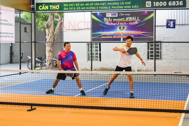 Sôi nổi Giải Pickleball mở rộng chào mừng 68 năm Ngày truyền thống lực lượng An ninh chính trị nội bộ- Ảnh 5.