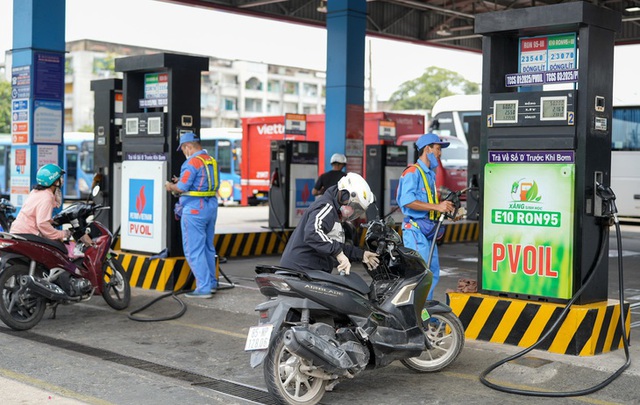 PV OIL triển khai bán xăng sinh học E10 trên toàn hệ thống- Ảnh 1.