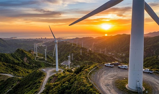 Quảng Ninh dự kiến đầu tư nhà máy điện gió đầu tiên trên biển- Ảnh 1.
