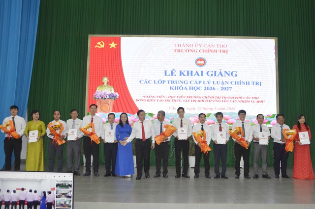 Trường Chính trị TP Cần Thơ khai giảng 15 lớp Trung cấp lý luận chính trị, khóa học 2026-2027- Ảnh 5.