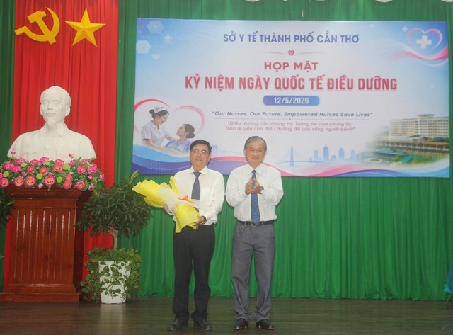 Họp mặt kỷ niệm ngày quốc tế Điều dưỡng- Ảnh 5.