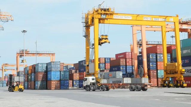 Logistics xanh, thông minh tạo lực đẩy cho tăng trưởng- Ảnh 1.