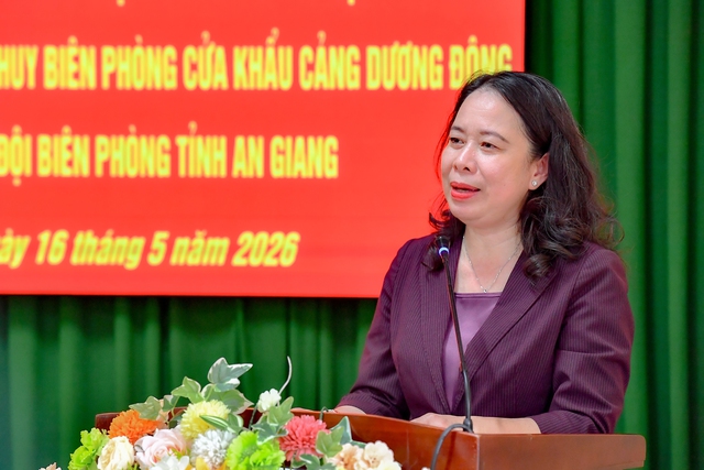 Phó Chủ tịch nước Võ Thị Ánh Xuân thăm, động viên cán bộ, chiến sĩ Biên phòng Cửa khẩu cảng Dương Đông- Ảnh 5.