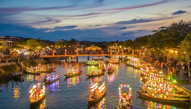 Cần giải pháp đồng bộ để tháo gỡ những "điểm nghẽn" trong phát triển du lịch- Ảnh 1. Cần giải pháp đồng bộ để tháo gỡ những "điểm nghẽn" trong phát triển du lịch- Ảnh 1.