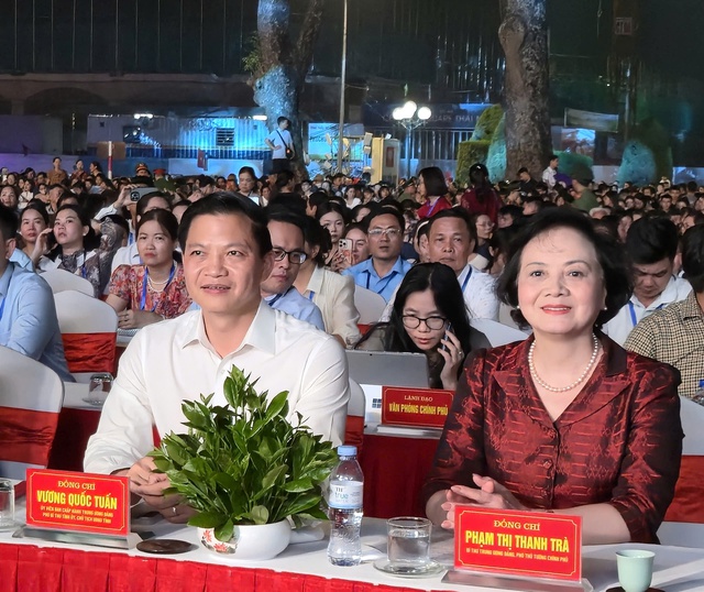Thái Nguyên: Ấn tượng đêm khai mạc mùa du lịch 2026- Ảnh 1.