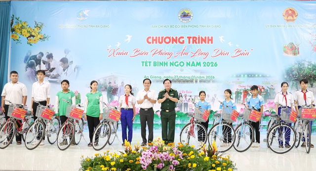 Từ “thế trận lòng dân” đến sức mạnh giữ bình yên biên giới- Ảnh 2.