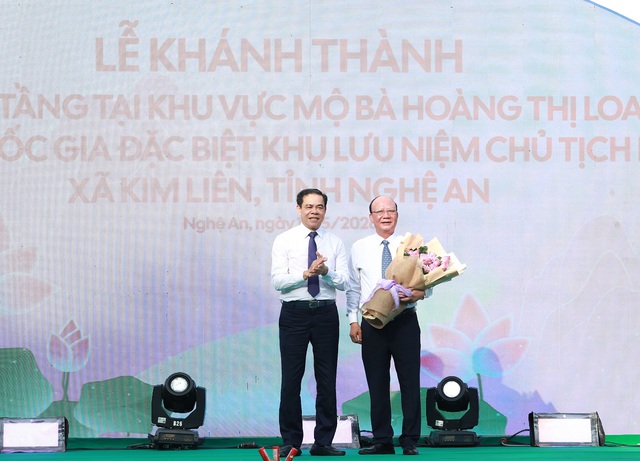Công trình Thác 9 tầng tại khu mộ bà Hoàng Thị Loan: Bản giao hưởng tri ân giữa đại ngàn Động Tranh- Ảnh 6.