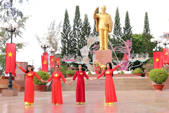 Cần Thơ đón trên 650.000 lượt du khách trong mùa lễ hội dịp nghỉ lễ 30/4- Ảnh 1.