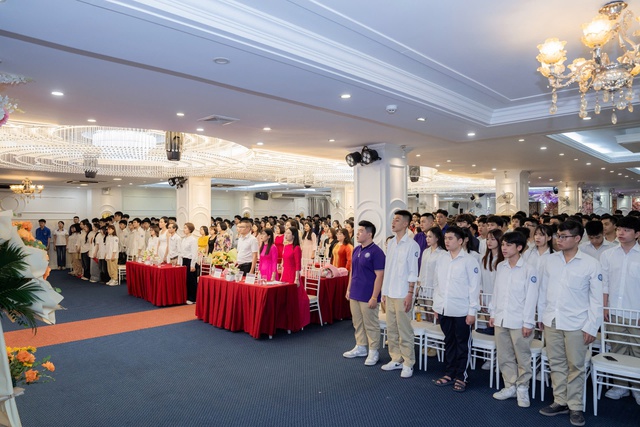 Lễ tổng kết năm học 2025–2026 Trường THPT Mai Hắc Đế: Khép lại một hành trình – Mở ra những ước mơ mới- Ảnh 1.