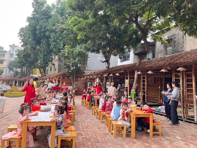 Văn Miếu - Quốc Tử Giám tổ chức chương trình trải nghiệm văn hóa 'Một ngày rong chơi' cho thiếu nhi- Ảnh 1. Văn Miếu - Quốc Tử Giám tổ chức chương trình trải nghiệm văn hóa 'Một ngày rong chơi' cho thiếu nhi- Ảnh 1.