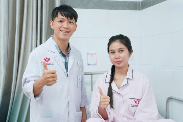 Đau đầu, sưng mắt kéo dài, cô gái trẻ phát hiện u nhầy xoang trán nguy hiểm- Ảnh 2. Đau đầu, sưng mắt kéo dài, cô gái trẻ phát hiện u nhầy xoang trán nguy hiểm- Ảnh 2.