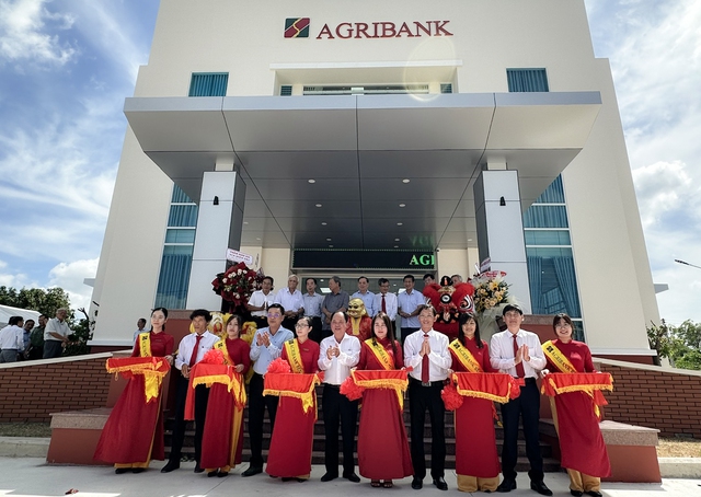 Khánh thành Trụ sở Agribank Chi nhánh Ba Tri Bến Tre- Ảnh 1.