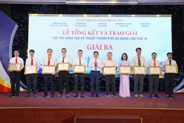 EVNCPC: Đạt 13 giải thưởng tại Hội thi Sáng tạo kỹ thuật TP. Đà Nẵng lần thứ 18- Ảnh 5.