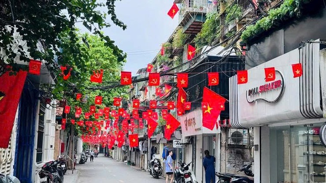 Bảo vệ nền tảng tư tưởng của Đảng trong kỷ nguyên phát triển mới trên địa bàn phường Kim Liên - luận giải từ thực tiễn công tác Đảng và vai trò xung kích của báo chí- Ảnh 2. Bảo vệ nền tảng tư tưởng của Đảng trong kỷ nguyên phát triển mới trên địa bàn phường Kim Liên - luận giải từ thực tiễn công tác Đảng và vai trò xung kích của báo chí- Ảnh 2.