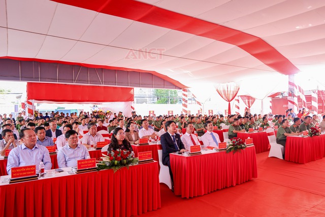 Khởi công Dự án Xây dựng nhà ở lực lượng vũ trang Công an nhân dân TP Cần Thơ- Ảnh 2.