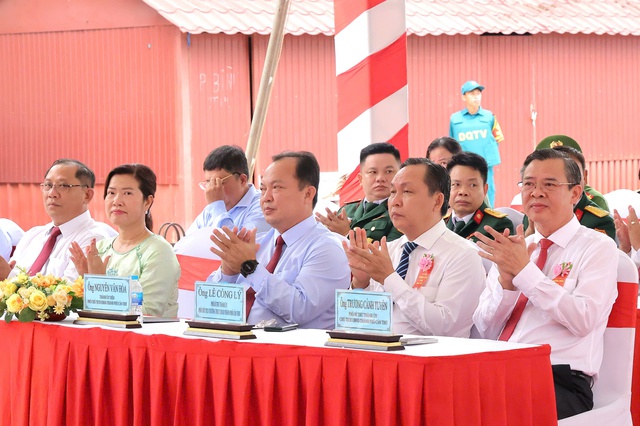 TP Cần Thơ: Khai mạc Lễ hội Kỳ Yên Thượng Điền Đình Bình Thủy- Ảnh 2. TP Cần Thơ: Khai mạc Lễ hội Kỳ Yên Thượng Điền Đình Bình Thủy- Ảnh 2.