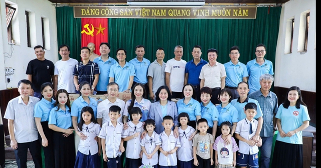 Giải Tennis Báo chí Nghệ An lần thứ VIII: Nơi hội tụ đam mê và tinh thần nhân văn cao cả- Ảnh 4.