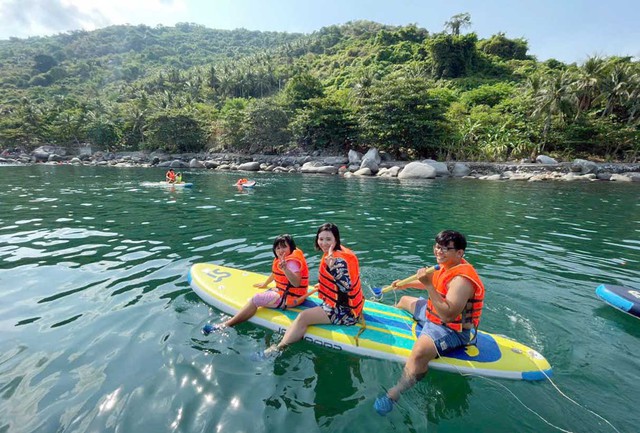 Du lịch An Giang đón trên 1 triệu lượt du khách trong dịp Lễ Giỗ Tổ Hùng Vương và kỳ nghỉ lễ 30/4- Ảnh 3.