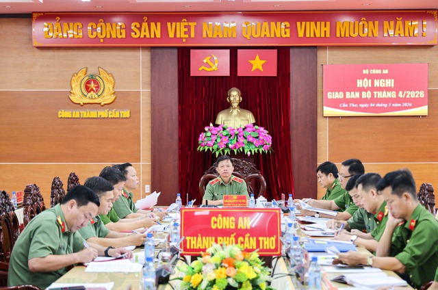 Công an TP Cần Thơ: Đảm bảo duy trì tiến độ, không để “đứt gãy” công việc trong và sau thời gian nghỉ Lễ - Ảnh 1.