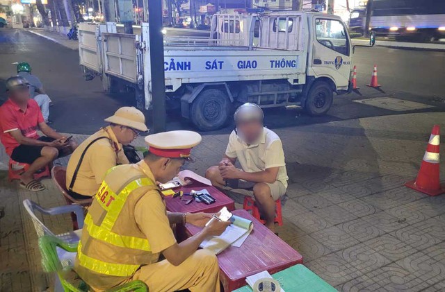 Công an TP Cần Thơ: Đảm bảo duy trì tiến độ, không để “đứt gãy” công việc trong và sau thời gian nghỉ Lễ - Ảnh 4.