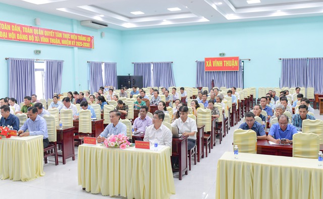 Đoàn ĐBQH tỉnh An Giang, đơn vị số 7 tiếp xúc cử tri xã Vĩnh Thuận sau Kỳ họp thứ nhất, Quốc hội khóa XVI- Ảnh 2.