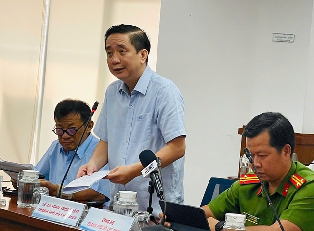TP.HCM: Khẩn trương điều tra vụ nghi ngờ ngộ độc thực phẩm tại trường học, siết chặt an toàn bếp ăn học đường- Ảnh 1.