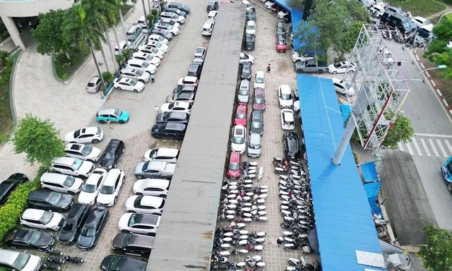 Hà Nội: Đề xuất xây dựng khẩn cấp 3 bãi đỗ xe dưới lòng đất- Ảnh 1.