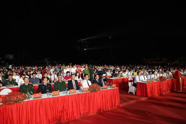 Lễ hội Hoa Phượng Đỏ: “Hải Phòng - Hội tụ - Tỏa sáng”- Ảnh 2.