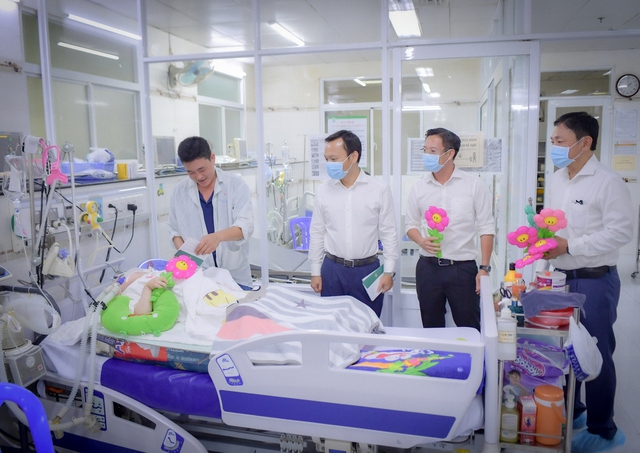 BIDV CN Hậu Giang mang yêu thương đến với bệnh nhi đang điều trị tại Bệnh viện Nhi đồng TP Cần Thơ- Ảnh 1. BIDV CN Hậu Giang mang yêu thương đến với bệnh nhi đang điều trị tại Bệnh viện Nhi đồng TP Cần Thơ- Ảnh 1.