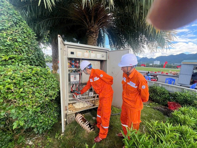 Công ty Điện lực Lai Châu: Giữ vững dòng điện nơi biên cương Tây Bắc - Ảnh 5.