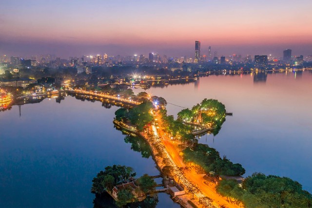 Hà Nội đề xuất đầu tư hơn 30.000 tỷ đồng cải tạo, phát huy giá trị khu vực Hồ Tây- Ảnh 1. Hà Nội đề xuất đầu tư hơn 30.000 tỷ đồng cải tạo, phát huy giá trị khu vực Hồ Tây- Ảnh 1.