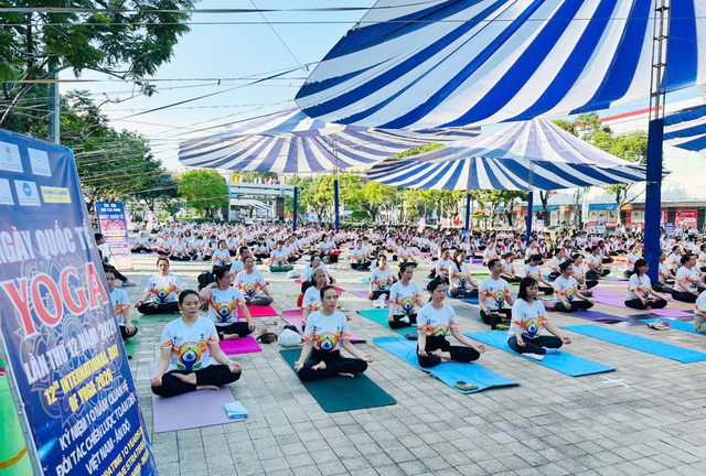 Gần 1.000 người tham gia Ngày Quốc tế Yoga lần thứ 12 năm 2026 tại TP Cần Thơ- Ảnh 4.