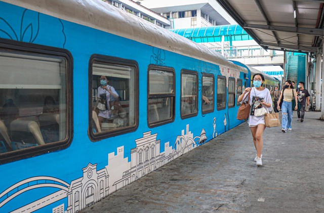 Đường sắt giảm 10% giá vé tuyến tàu hỏa Hà Nội - Hải Phòng dịp hè - Ảnh 1.