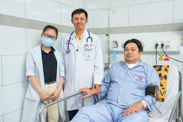 Cứu sống bệnh nhân bóc tách động mạch chủ đã vỡ - Ảnh 3.
