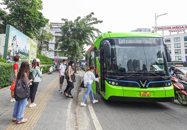 Hà Nội triển khai miễn phí vé xe buýt trong khu vực Vành đai 1 từ ngày 1/7/2026- Ảnh 1.