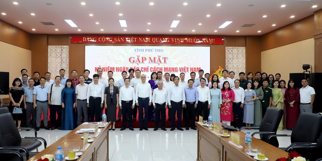 Phú Thọ gặp mặt báo chí nhân kỷ niệm 101 năm Ngày Báo chí Cách mạng Việt Nam- Ảnh 4. Phú Thọ gặp mặt báo chí nhân kỷ niệm 101 năm Ngày Báo chí Cách mạng Việt Nam- Ảnh 4.