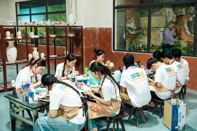 Đà Nẵng: DHC Ceramics công bố mở cửa hoạt động Làng Gốm Việt- Ảnh 3. Đà Nẵng: DHC Ceramics công bố mở cửa hoạt động Làng Gốm Việt- Ảnh 3.
