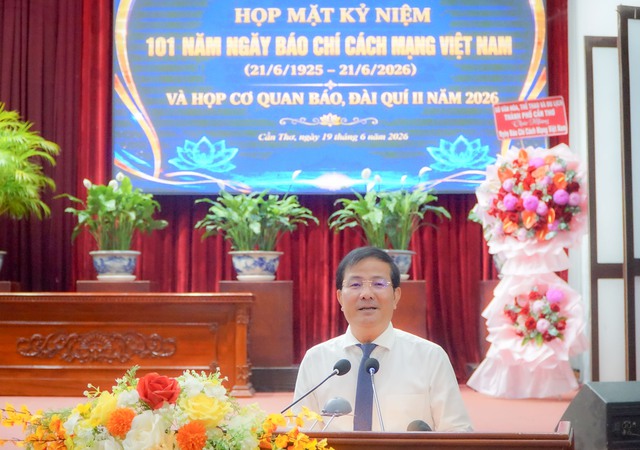 Cần Thơ họp mặt kỷ niệm 101 năm Ngày Báo chí Cách mạng Việt Nam 21/6- Ảnh 2.