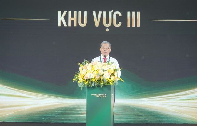 Tổng kết chương trình thi đua “ABIC cùng Agribank - Vững bước vươn xa” khu vực III- Ảnh 6.