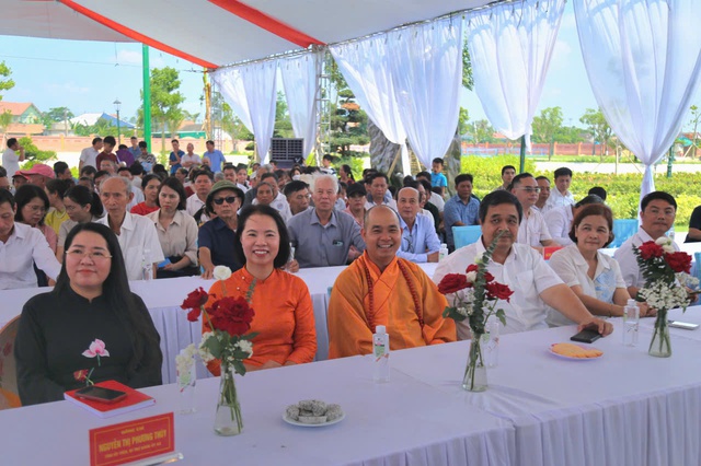 Đón nhận Bằng bảo trợ Di tích lịch sử văn hóa và Chứng nhận không gian văn hóa tâm linh cho Quần thể Mộ và Đền thờ Ngài Lê Đức Tuy- Ảnh 3.