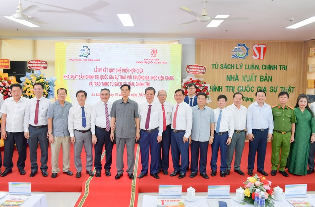 NXB Chính trị quốc gia Sự thật ký kết Quy chế phối hợp với Trường Đại học Kiên Giang- Ảnh 16.