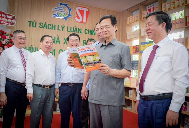 NXB Chính trị quốc gia Sự thật ký kết Quy chế phối hợp với Trường Đại học Kiên Giang- Ảnh 15.