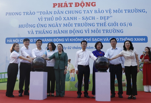Toàn dân chung tay bảo vệ môi trường, vì Thủ đô xanh - sạch - đẹp- Ảnh 2. Toàn dân chung tay bảo vệ môi trường, vì Thủ đô xanh - sạch - đẹp- Ảnh 2.