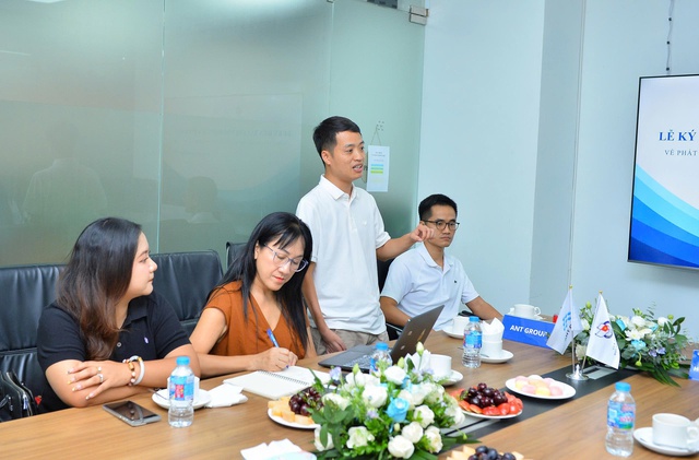 CLB Ảnh báo chí và ANT Group hợp tác và phát triển Trung tâm dữ liệu hình ảnh du lịch trên nền tảng số- Ảnh 2.