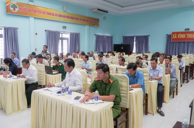 Đại biểu HĐND tỉnh An Giang và đại biểu HĐND xã Vĩnh Thuận tiếp xúc cử tri trước kỳ họp thường lệ giữa năm 2026 - Ảnh 2.