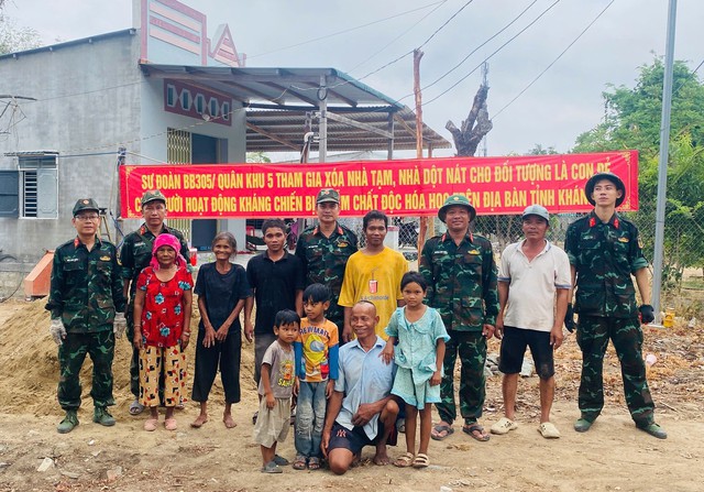 Sư đoàn 305 dành trọn nghĩa tình với dân- Ảnh 2.