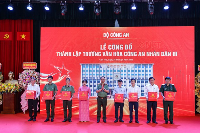 Bộ Công an công bố quyết định thành lập Trường Văn hóa Công an nhân dân III tại TP Cần Thơ- Ảnh 6.